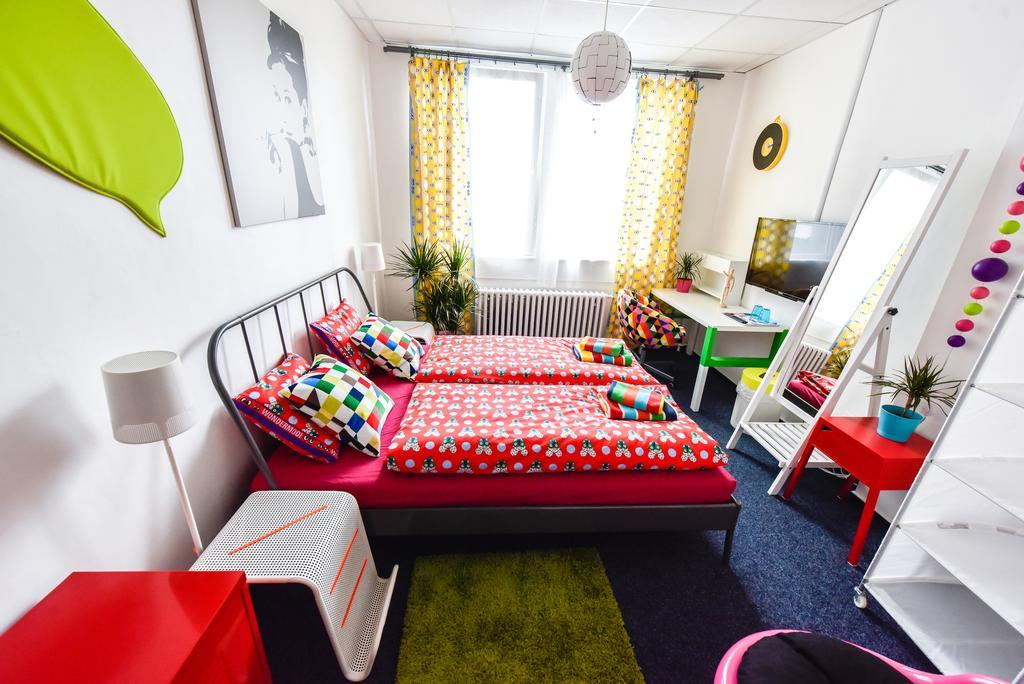 City Hostel Brno Modřice Esterno foto