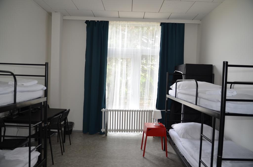 City Hostel Brno Modřice Esterno foto